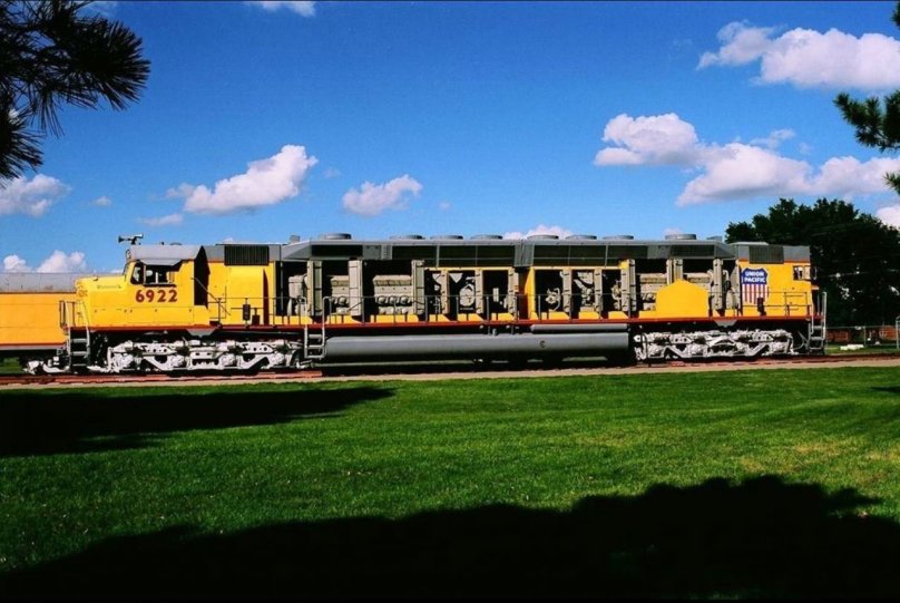 Американский Локомотив EMD dda40x