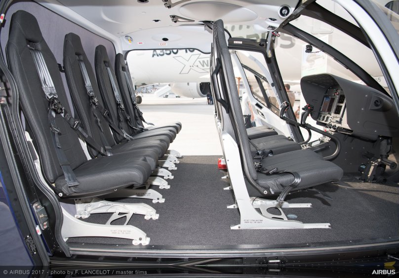 Eurocopter ec130 салон