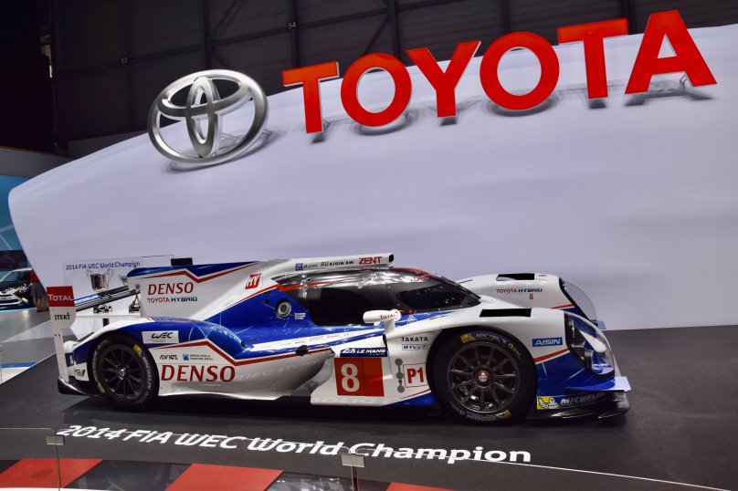 Toyota ts040 Hybrid
