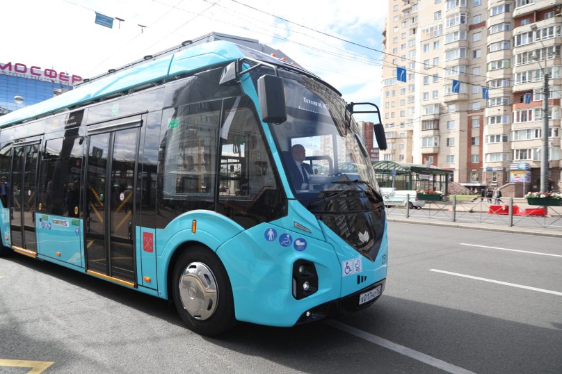 Автобус средней вместимости