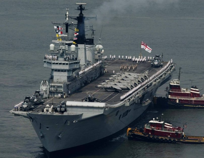 Авианосец Инвинсибл 1982