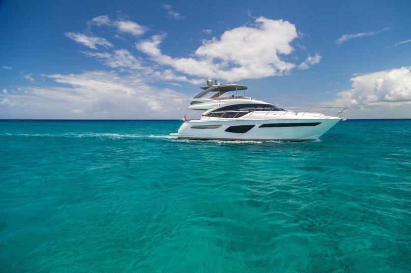 Яхта принцесса 50