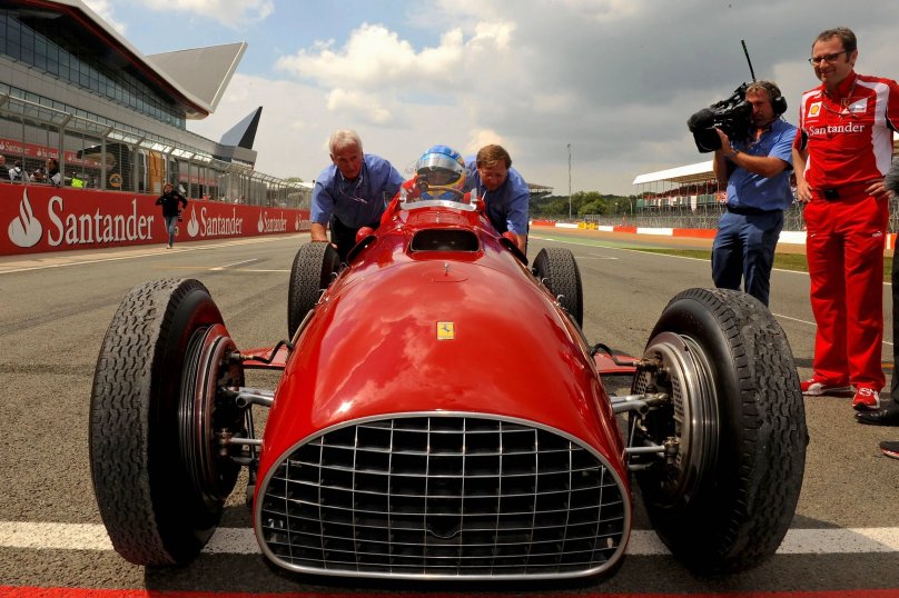 Болид ф1 изнутри