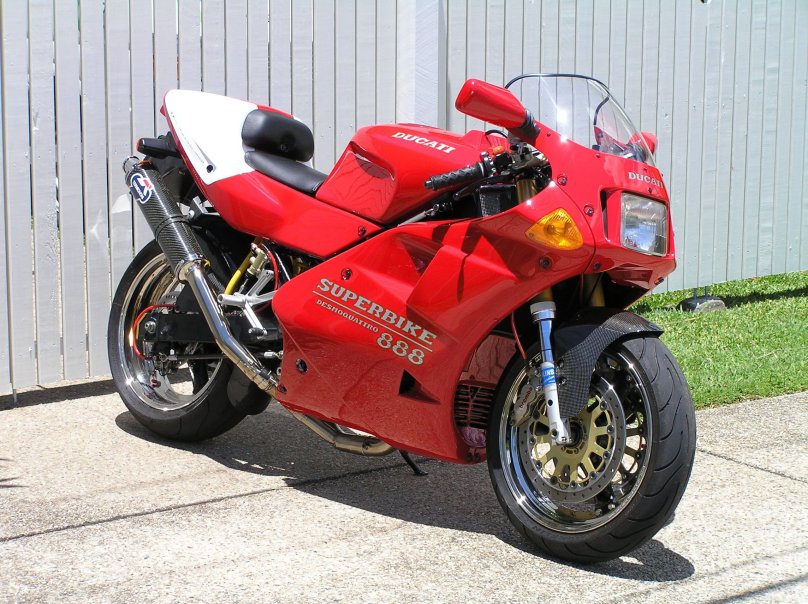 Ducati 888 sp5