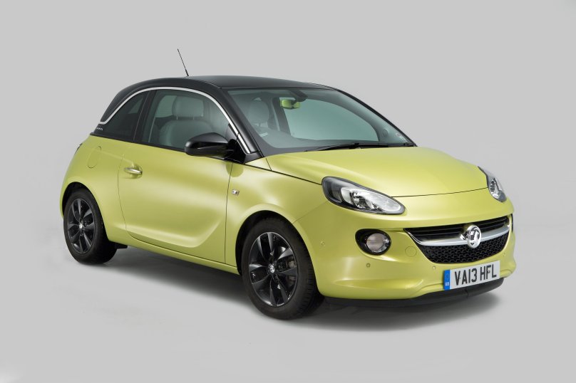 Opel Adam багажник