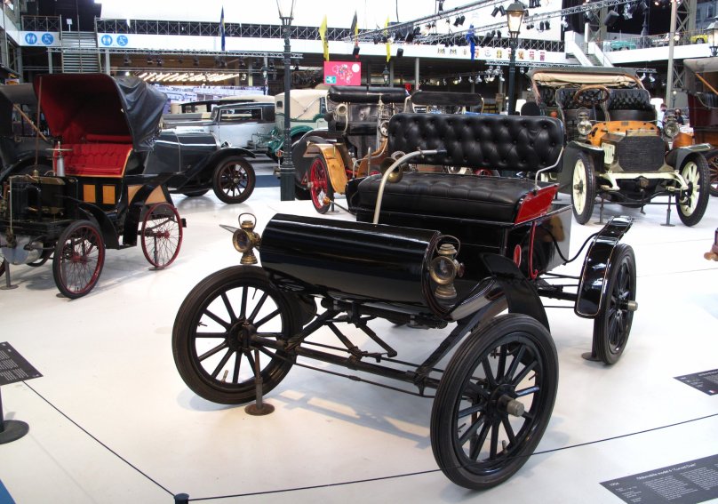 Oldsmobile models alphabetically