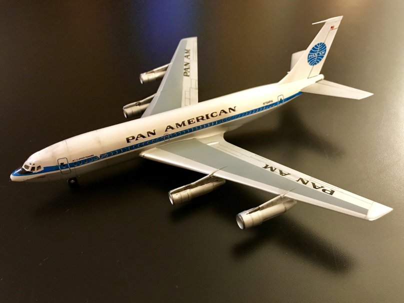 Самолет Boeing 720, 1/144 Roden