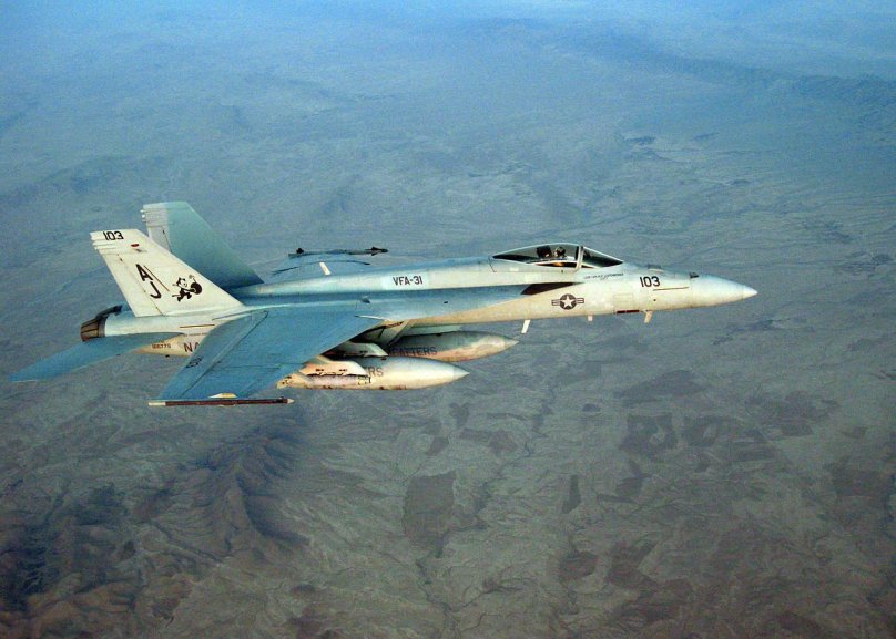 Самолёт ф 18 супер Хорнет