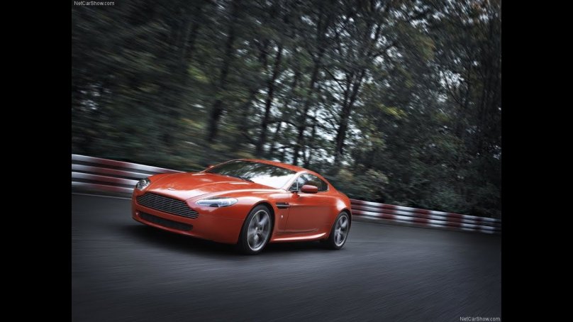 Астон Мартин