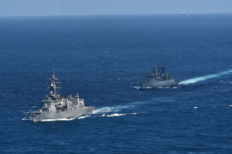 JDS Ayanami (DD-103)