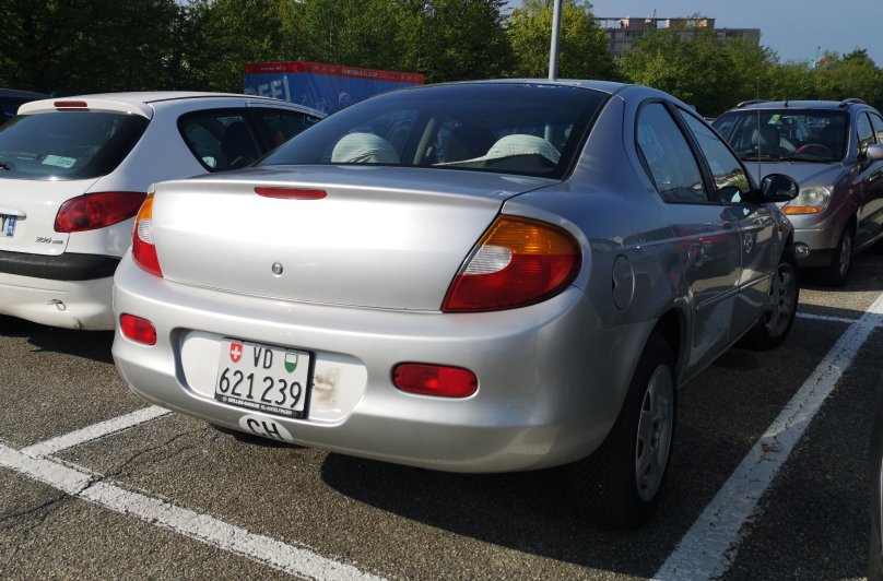 Крайслер неон 1998 год фото