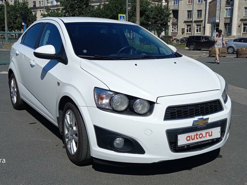 Шевроле клит Авео 2013