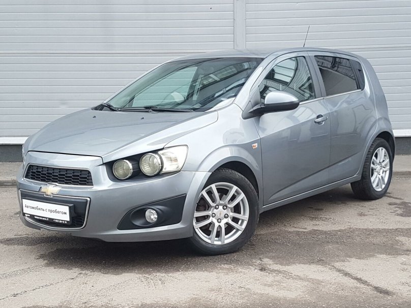 Chevrolet Aveo 2012 хэтчбек