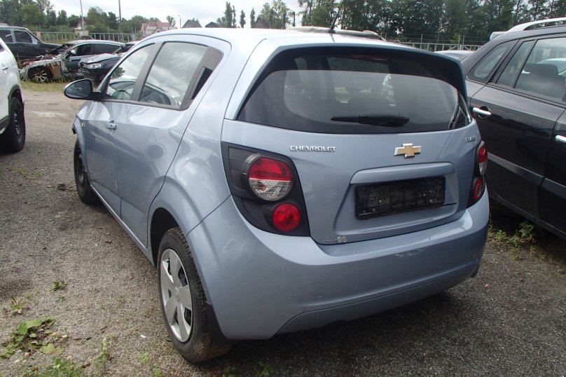 Шевроле Авео хэтчбек 1.4 2010г