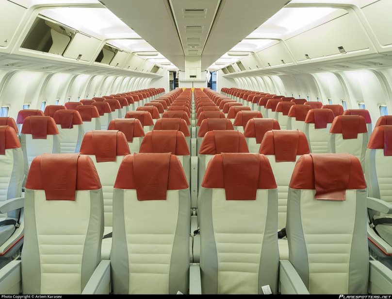 777-200 Норд Винд внутри