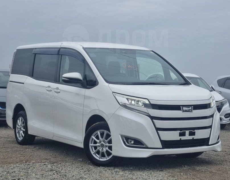 Тойота Ноах 2019