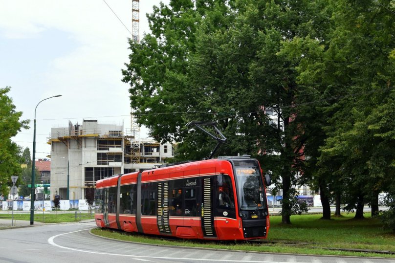 Трамвай Pesa игрушка