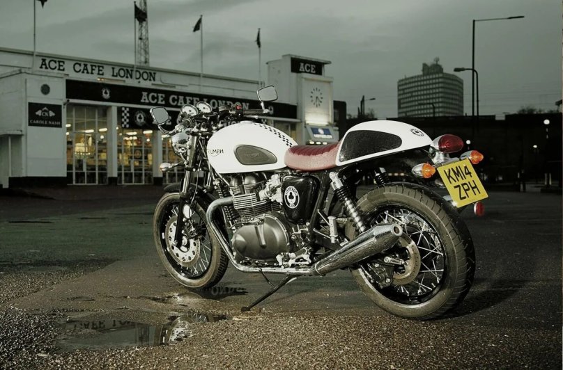 Triumph Thruxton 2015