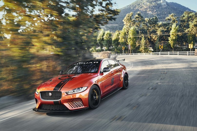 Ягуар xe SV Project 8