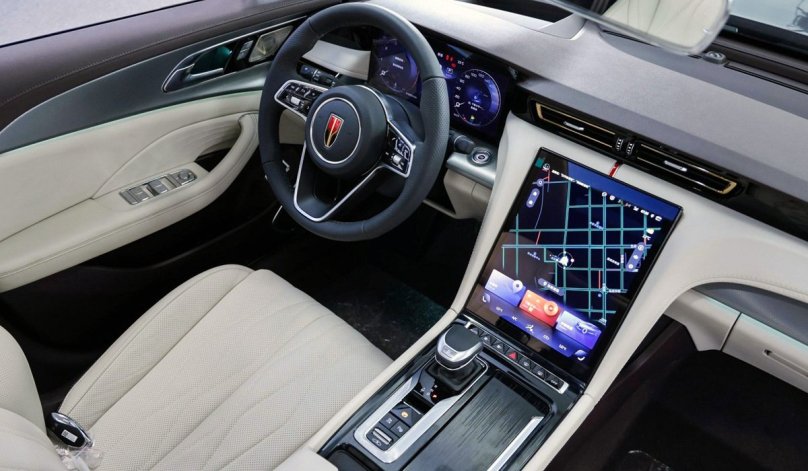 Китайский седан Hongqi h5