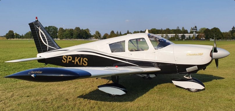 Самолет Piper Cherokee