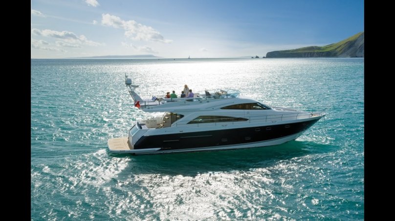 Сквадрон 65 яхта