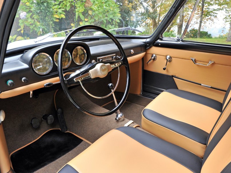 Lancia 037 салон