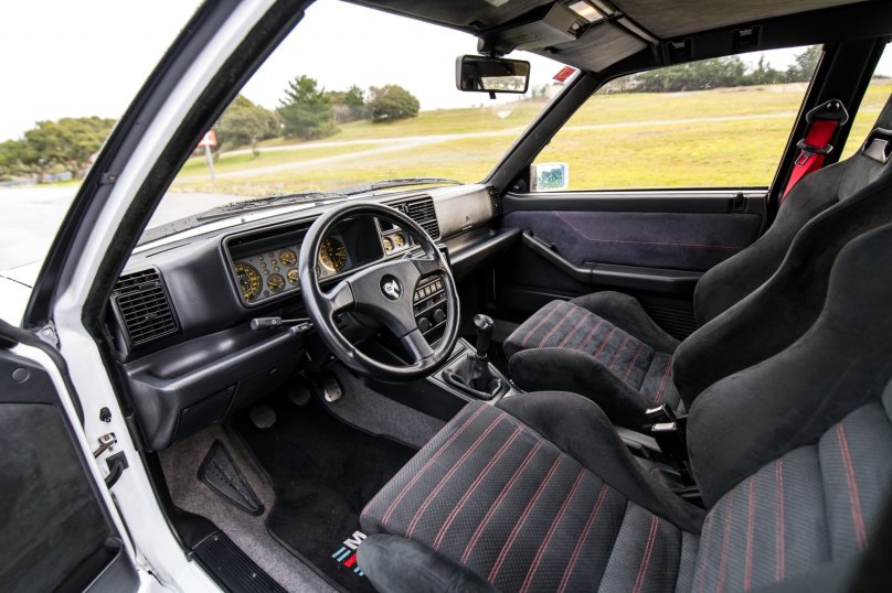 Lancia Delta 2 салон