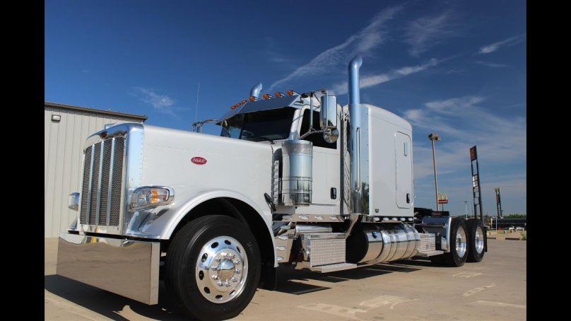 Peterbilt 389 Flat Top