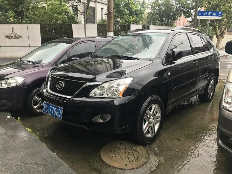 Huanghai CUV
