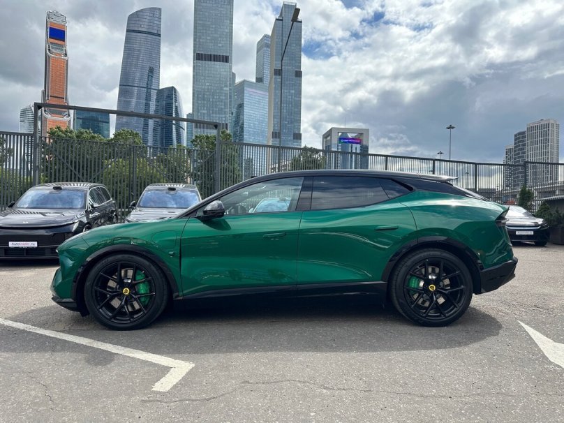 Лотус электрокар кроссовер