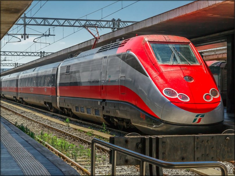 Скоростные поезда Италии Frecciarossa