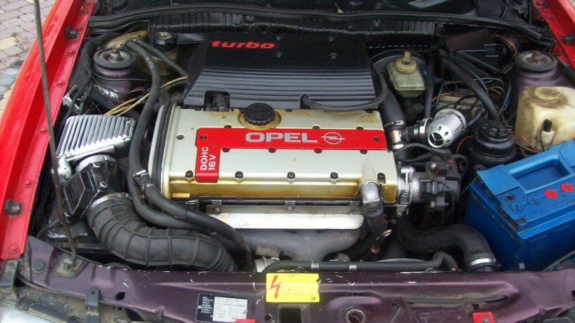 Мотор Опель калибра 2.0