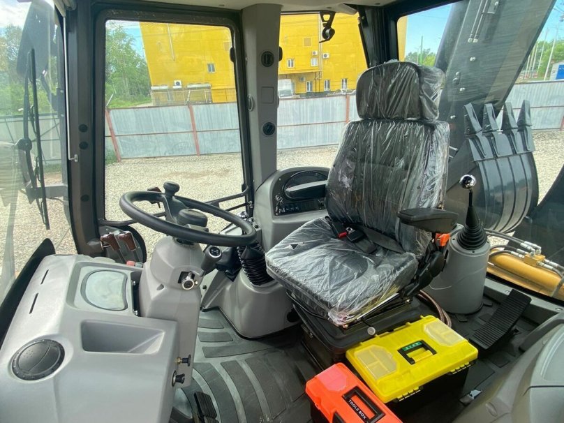 Экскаватор-погрузчик XGMA xg765