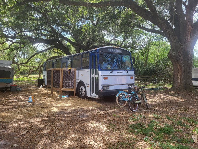 Автобус 960 в долину