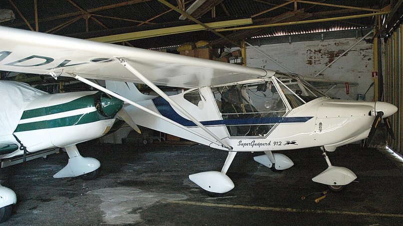 Алюминиевый самолет