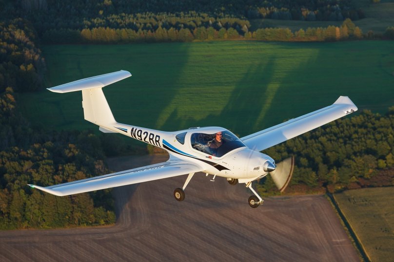 Diamond aircraft dv20