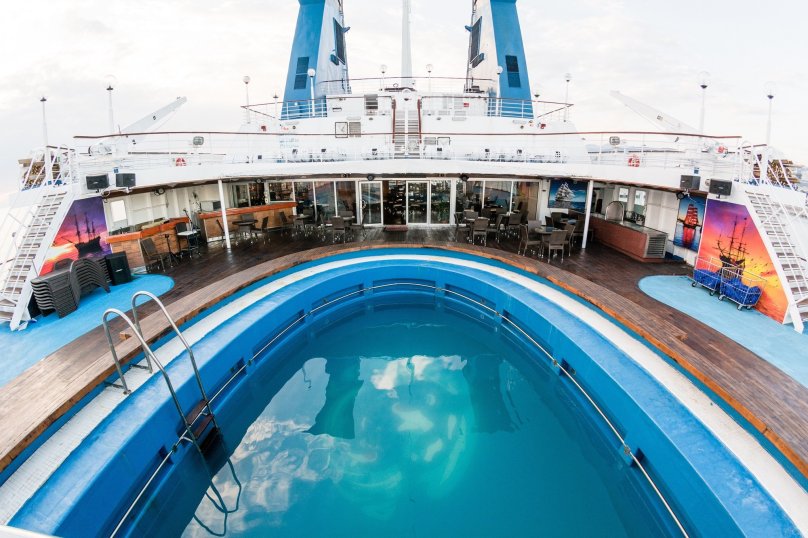 Теплоход круизный князь Владимир