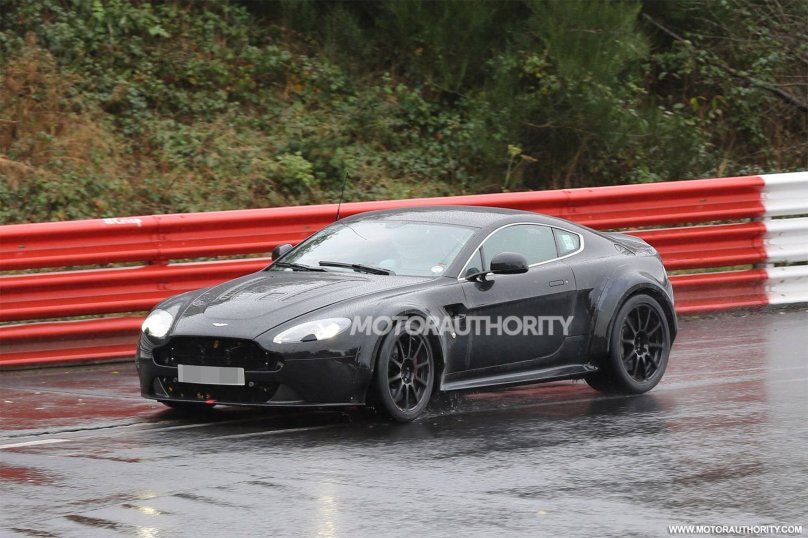 Астон Мартин турбо