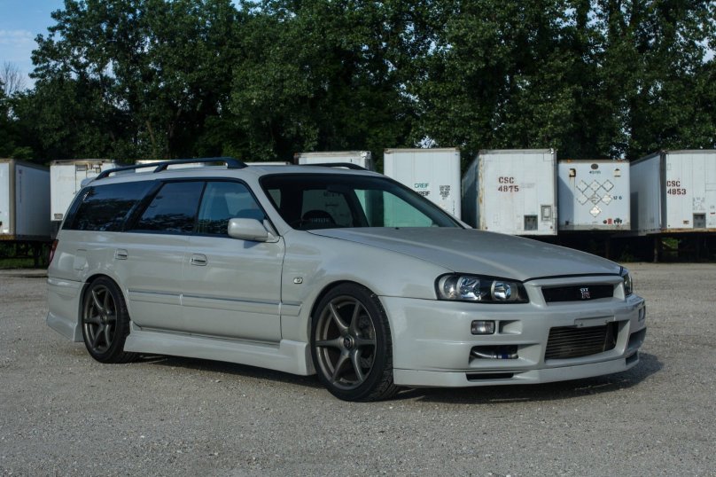 Nissan Stagea r34