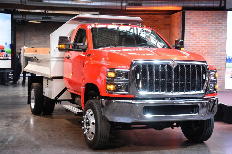 International 1800 Navistar Trucks