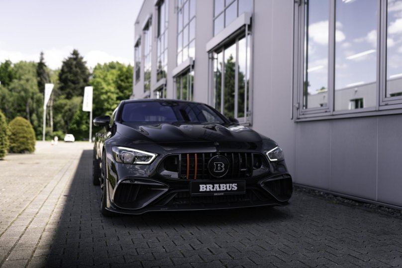 AMG vs Brabus