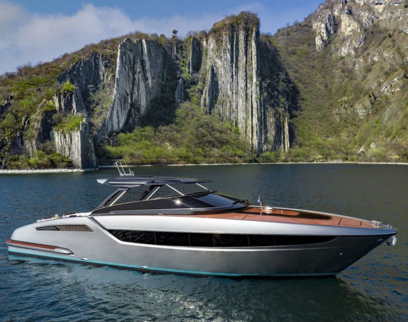 Катер Riva Rivamare