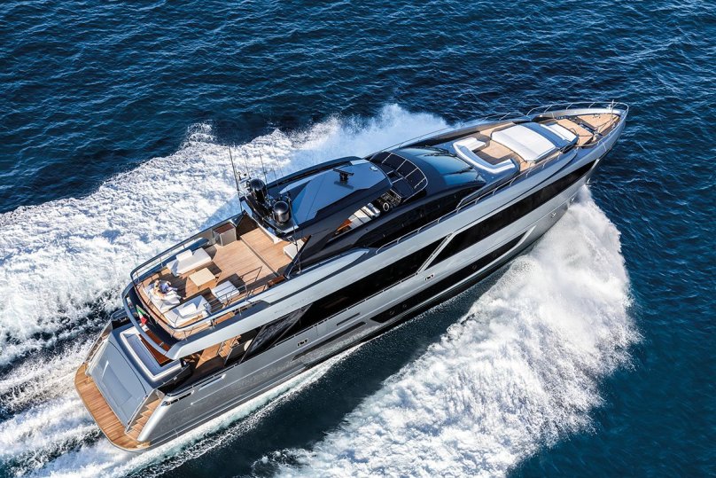 Яхта Рива 110 Дольче Вита