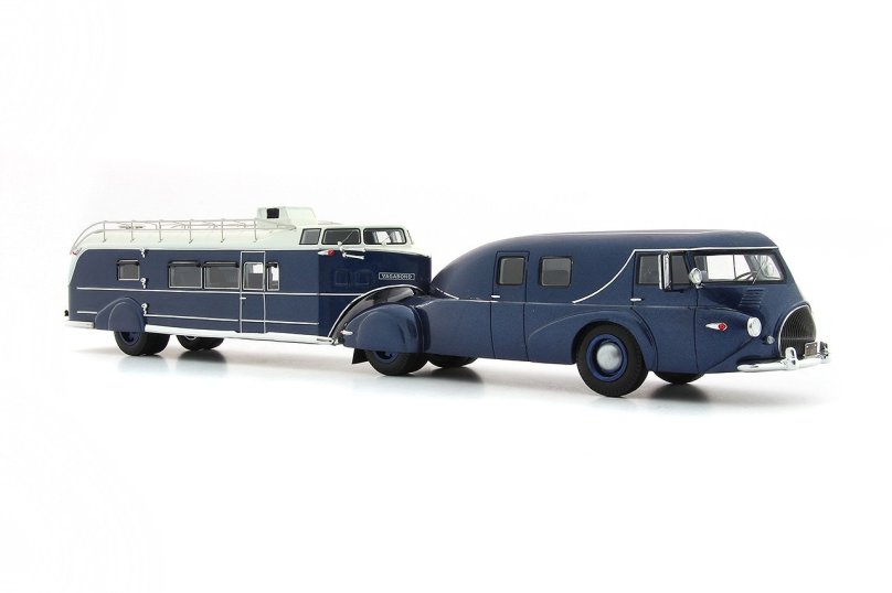 Aerocar 1938 REO tractor