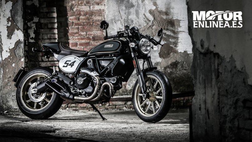 Дукати Скрамблер кафе рейсер