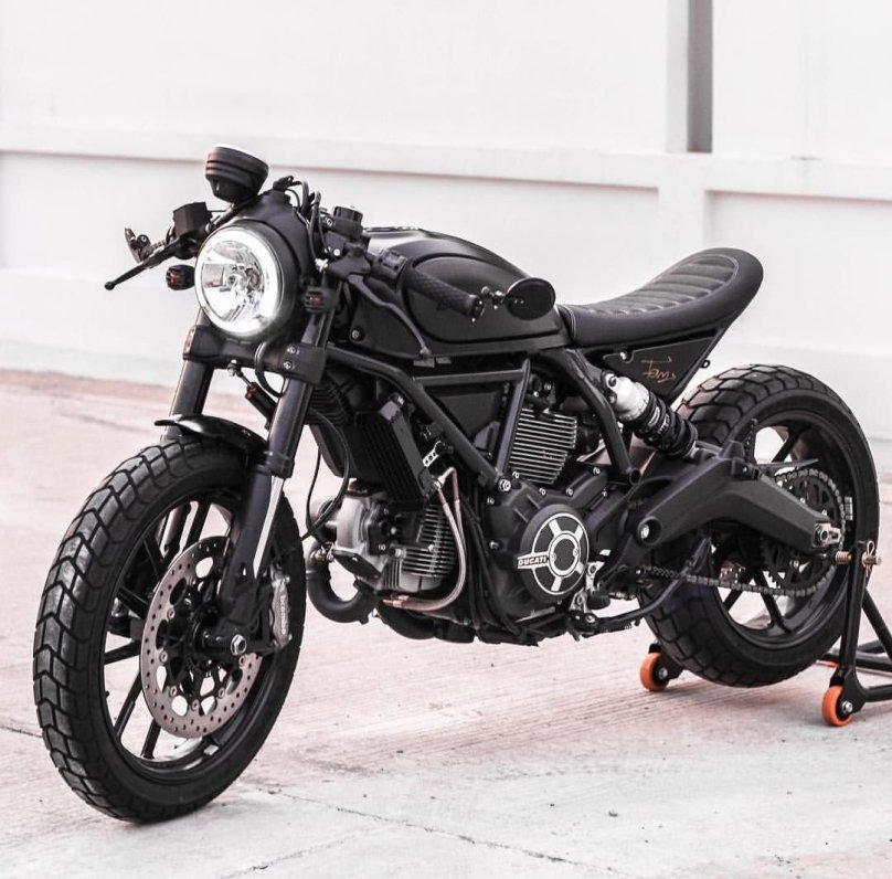 Cafe Racer brat Scrambler