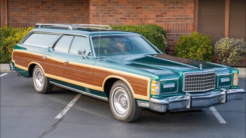 Ford Country Squire Station Wagon
