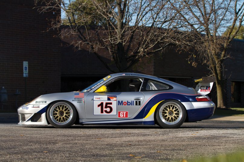 Порше 2000 года