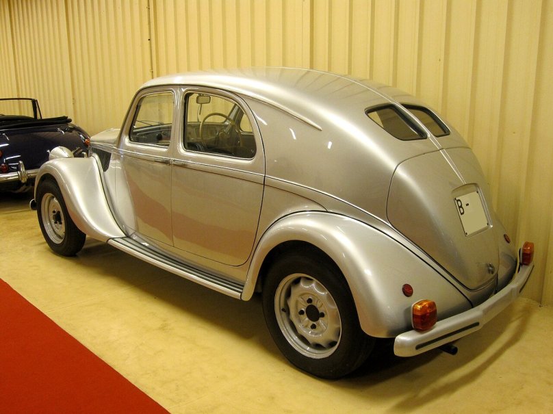 Лянча Априлия